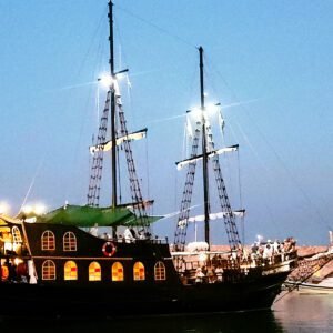 Pirates enter a Crete Marina