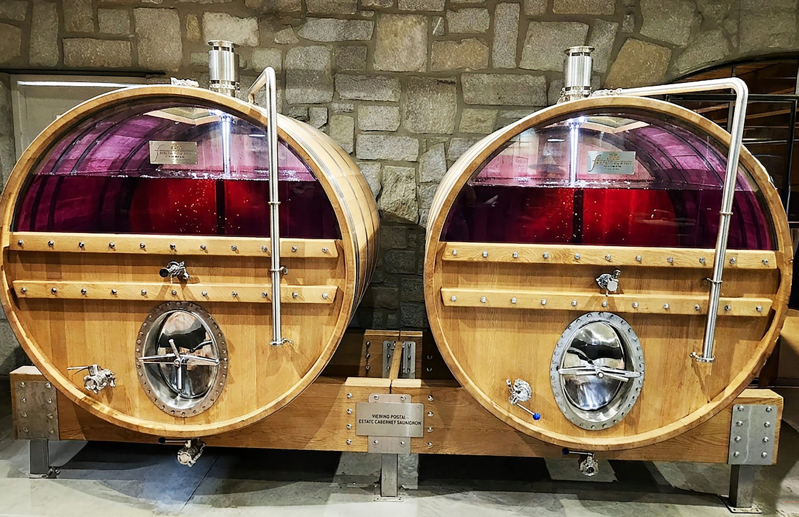 Twin Glass Wine Barrels *