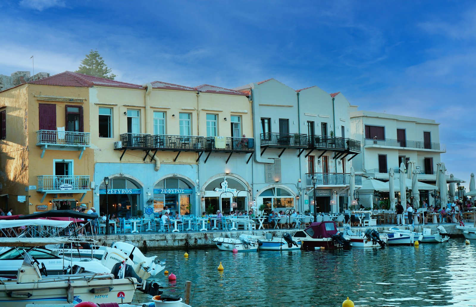 Rethymno Cove *
